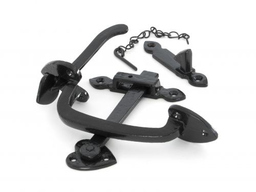 Click Here To Enlarge This Photo Of 33321 From The Anvil Black Thumblatch Set with Chain