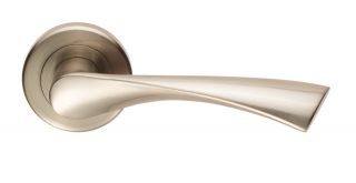 SZR020SN - Carlisle Brass Serozzetta 'Venti' Lever on Rose Satin Nickel