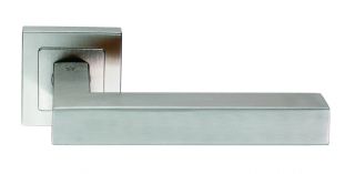 SSL1401SSS - Carlisle Brass Eurospec 'Alvar' Designer Lever on Square Rose (G304) Satin Stainless Steel