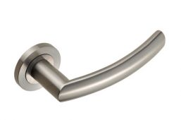 SWL1165SSS - Carlisle Brass Eurospec 'Scimitar' Designer Lever on Round Rose (G304) Satin Stainless Steel