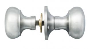 M35RSSC - Carlisle Brass Manital Victorian Mushroom Rim Knob Set Satin Chrome
