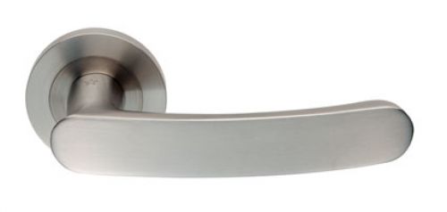 Click Here To Enlarge This Photo Of SWL1132SSS - Carlisle Brass Eurospec 'Berlino' Designer Lever on Round Rose (G304) Satin Stainless Steel