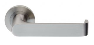 SWL1133SSS - Carlisle Brass Eurospec 'Zurigo' Designer Lever on Round Rose (G304) Satin Stainless Steel