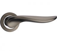 FGOVUL-GMG - Fortessa Gotham 'Vulcan' Door Handle on Round Rose (Gun Metal Grey/Polished Chrome)