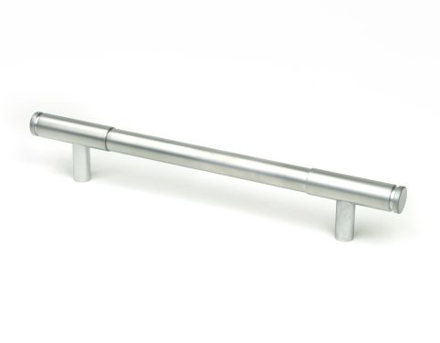 Click Here To Enlarge This Photo Of 50359 From the Anvil Satin Chrome Kelso Pull Handle - Medium 160mm c/c