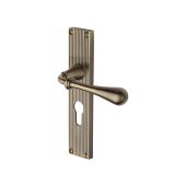 RR6048-AT Heritage Brass Roma Reeded Backplate Euro Profile Antique Brass finish