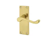 JV11PB Frelan Hardware Jedo Victorian Scroll Door Handles on Short Latch Plate Polished Brass