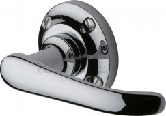 V720-PC Heritage Brass Door Handle Lever Latch on Round Rose Windsor Design Polished Chrome Finish