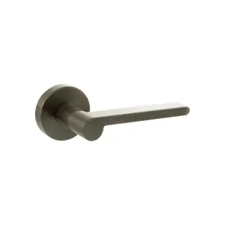 Atlantic - SPRO218AB Senza Pari 'Darrio' Lever Door Handle on Round Rose - Antique Brass