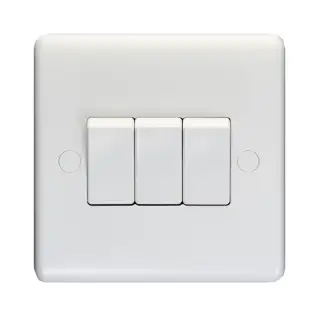 PL3032 - Eurolite Enhance White Plastic 10Amp 3 Gang 2 Way Switch