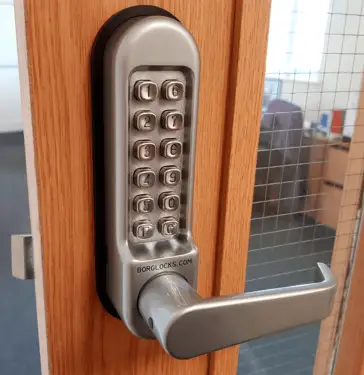 Click Here To Enlarge This Photo Of BORG Locks BL5408 SC Medium/Heavy Duty Digital Lock (Flat Bar) with Free Passage Mode (Front Plate only for use with Panic Hardware) - Satin Chrome