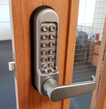 Click Here To Enlarge This Photo Of BORG Locks BL5451 SC Medium/Heavy Duty Back to Back Digital Lock (Flat Bar) with Free Passage Mode (60mm Latch) - Satin Chrome