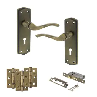 Atlantic - OE178 Old English Warwick Door Handle on Plate Pack - Matt Antique Brass