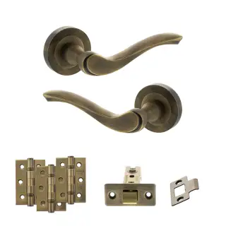 Atlantic - OE178 Old English Warwick Door Handle on Rose Pack - Matt Antique Brass