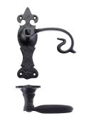 FF312 - Zoo Hardware Foxcote Foundries Scroll Lever on Fleur De Lys Latch Backplate (168 x 48mm) Black Antique