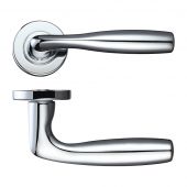 RM070CP - Zoo Hardware Rosso Maniglie 'Corvus' Lever on Round Rose - Polished Chrome