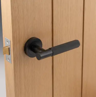 Click Here To Enlarge This Photo Of Eclipse 62231 Matt Black Knurled Lever on Round Rose Set &lpar;Freestyle Range&rpar;