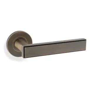 AW260AB - Alexander & Wilks Jesper Lever on Round Rose - Antique Brass