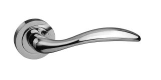 Atlantic - M77CP Mediterranean 'Ancon' Lever on Round Rose - Polished Chrome