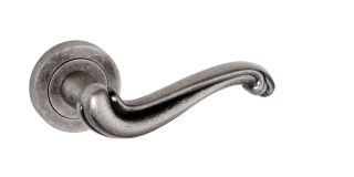 Atlantic - OE177DS Old English 'Colchester' Lever on Round Rose - Distressed Silver