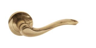 Atlantic - OE178AB Old English 'Warwick' Lever on Round Rose - Antique Brass