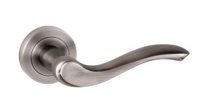 Atlantic - OE178MBN Old English 'Warwick' Lever on Round Rose - Matt Gun Metal
