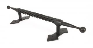 83663 From The Anvil Beeswax Robe Pull Handle - Large