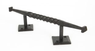 83670 From The Anvil Beeswax Robe Pull Handle - Small